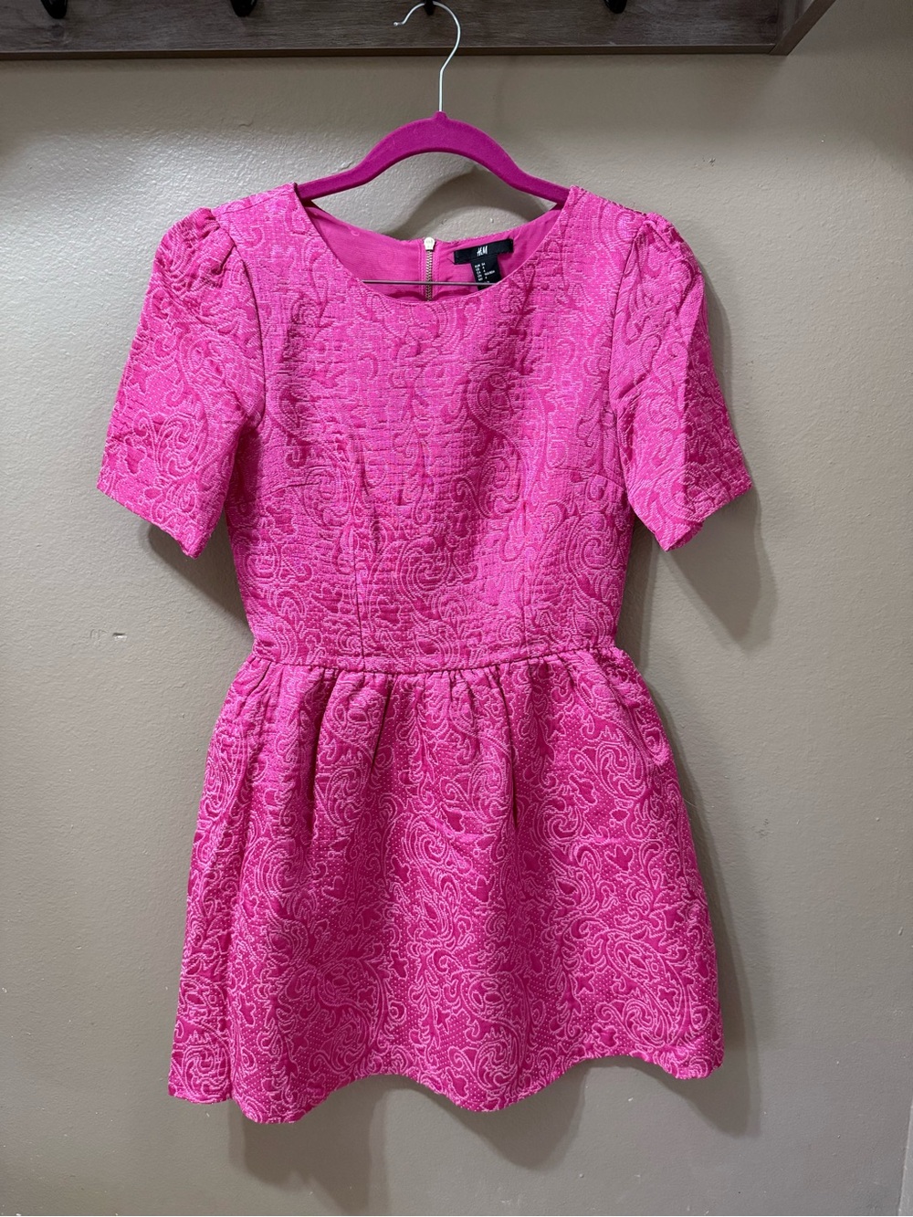 H&M Hot Pink Brocade Jacquard Textured Mini Dress - Puff Sleeve Fit & Flare